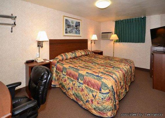 Econo Lodge Bellefonte I-99 Phòng bức ảnh